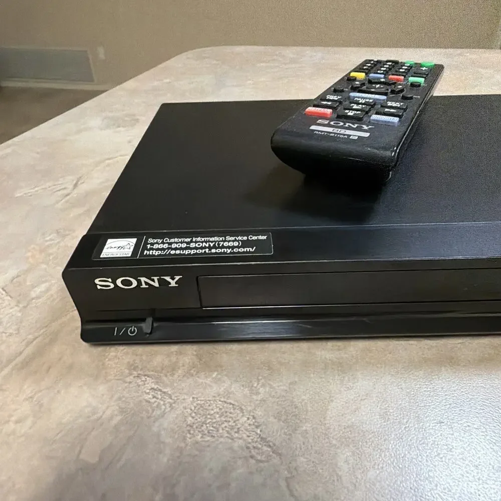 Sony BDP-S580 Blu-ray Player - SACD Playback - WiFi 3D - Tested Works Very Good